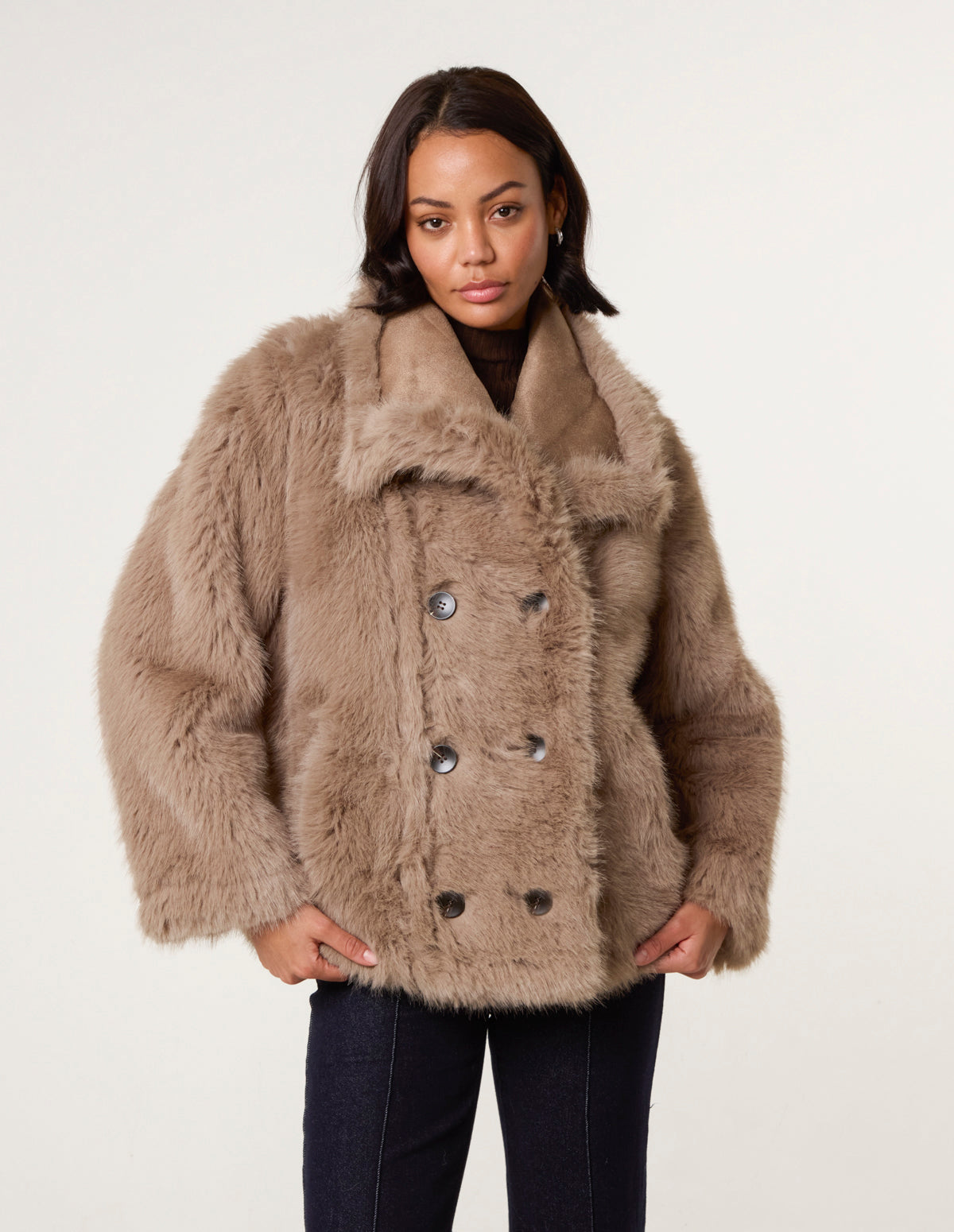 Reversible Short Faux Fur Coat - M / CAMEL